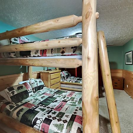 Above The Clouds, 4 Bedrooms, Pool Access, Private, Gaming, Sleeps 16 Gatlinburg Eksteriør bilde