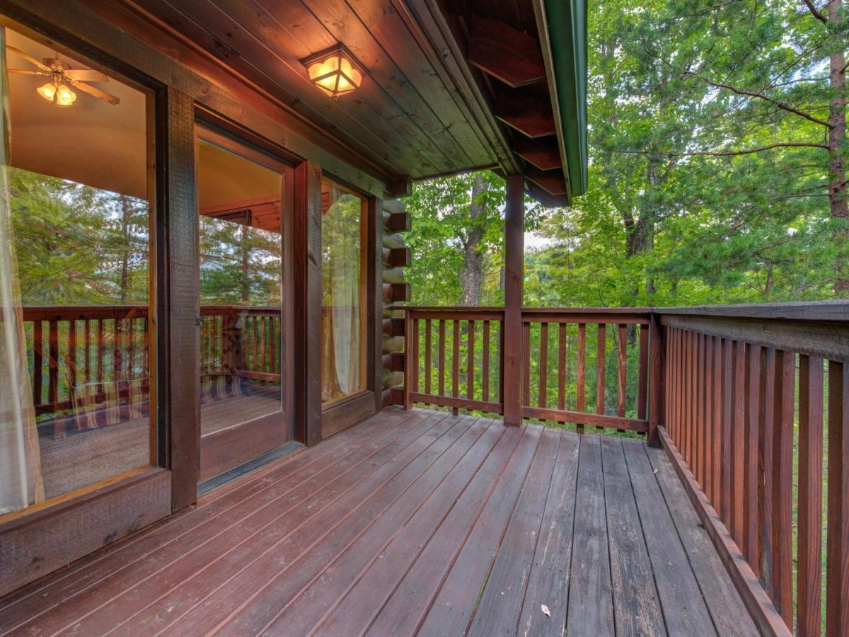 Above The Clouds, 4 Bedrooms, Pool Access, Private, Gaming, Sleeps 16 Gatlinburg Eksteriør bilde