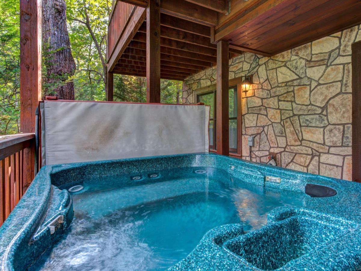 Above The Clouds, 4 Bedrooms, Pool Access, Private, Gaming, Sleeps 16 Gatlinburg Eksteriør bilde