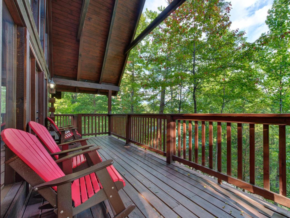 Above The Clouds, 4 Bedrooms, Pool Access, Private, Gaming, Sleeps 16 Gatlinburg Eksteriør bilde