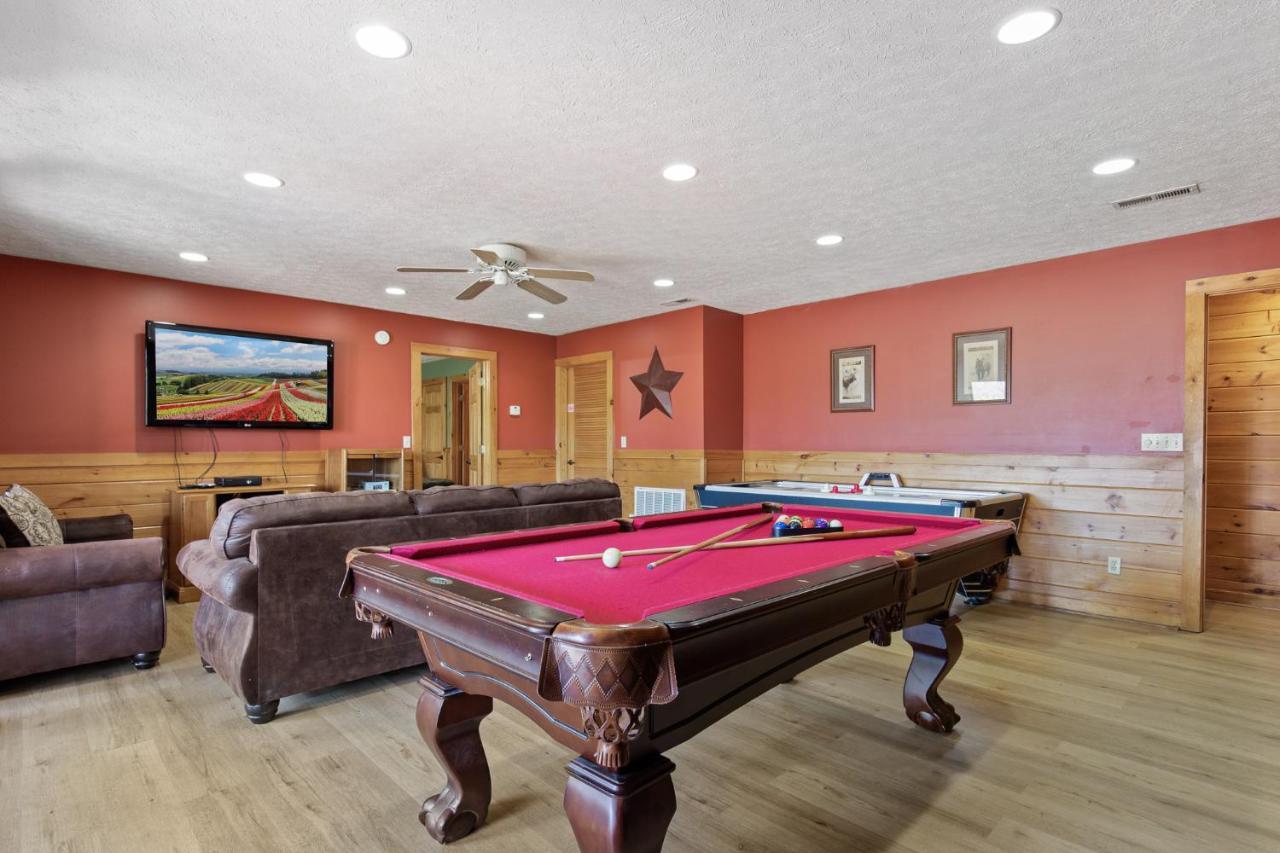 Above The Clouds, 4 Bedrooms, Pool Access, Private, Gaming, Sleeps 16 Gatlinburg Eksteriør bilde